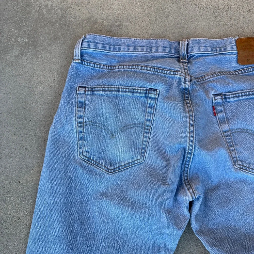 Levi's 501 Premium Original Fit Light Wash Straight Leg Jeans Men 36x32